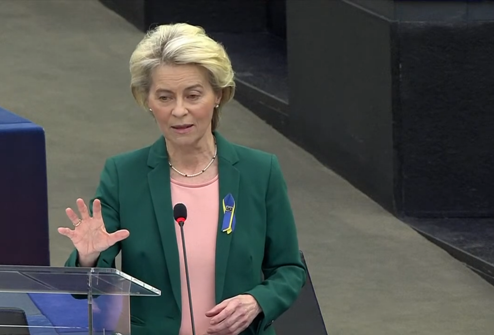Ursula von der Leyen confirms rumors: EU to impose €5.5 billion import ban, including timber, cement, seafood and spirits